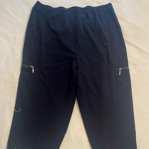 Chico's Zenergy Black Capri Women's Size 3